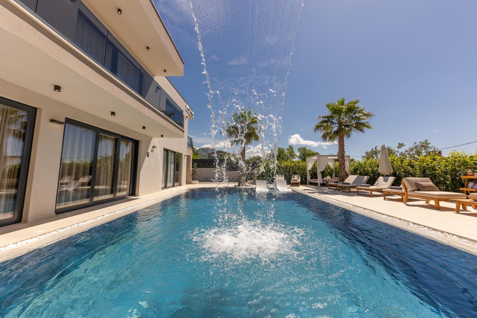 Luxury Villa My Wish With Pool Kaštel Stari Zewnętrze zdjęcie