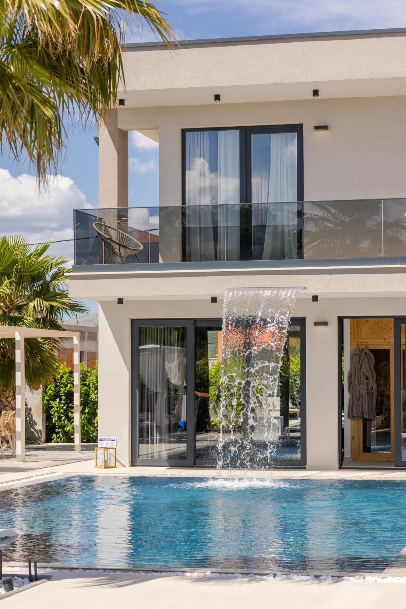 Luxury Villa My Wish With Pool Kaštel Stari Zewnętrze zdjęcie