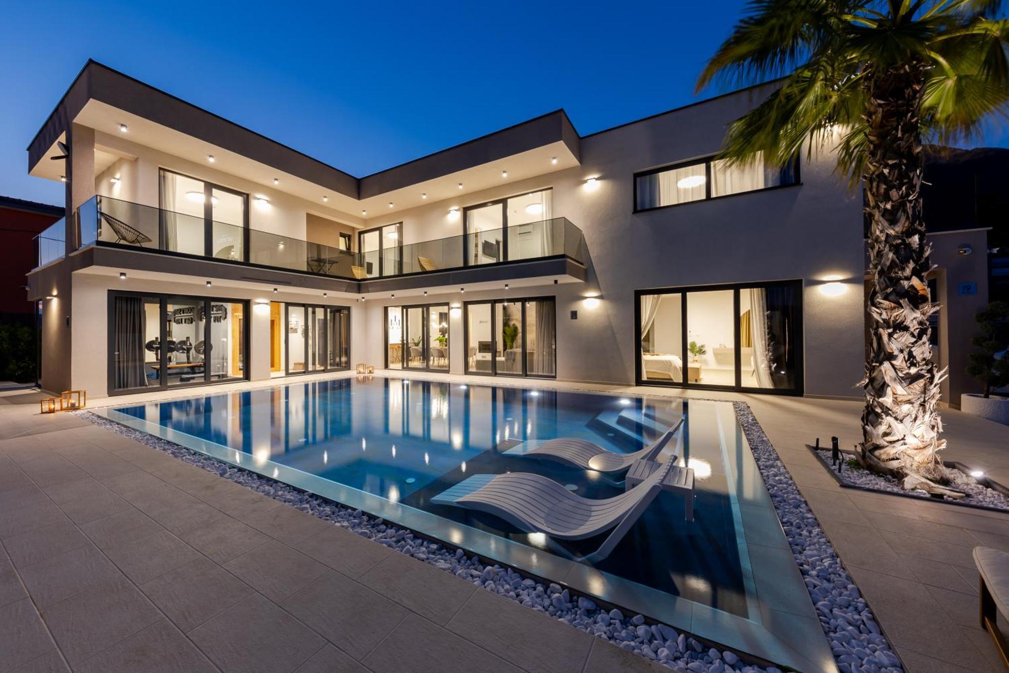 Luxury Villa My Wish With Pool Kaštel Stari Zewnętrze zdjęcie